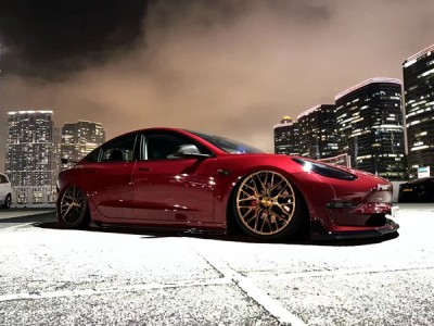 “裕血魔神”特斯拉改装AIRBFT空气减震案例 “裕血魔神”特斯拉改装AIRBFT空气减震案例