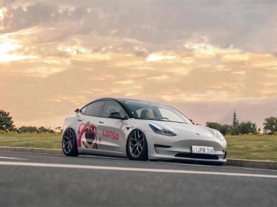 超前风格 特斯拉model3改装空气减震姿态