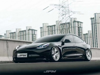 黑色风格 特斯拉改装AIRBFT空气减震低趴案例 黑色风格 特斯拉改装AIRBFT空气减震低趴案例